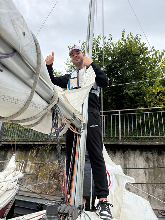 Navigare insieme: il nostro Team Building in Barca a Vela