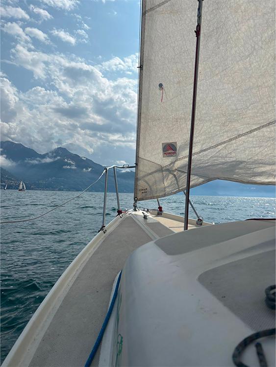 Navigare insieme: il nostro Team Building in Barca a Vela