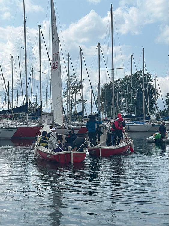 Navigare insieme: il nostro Team Building in Barca a Vela